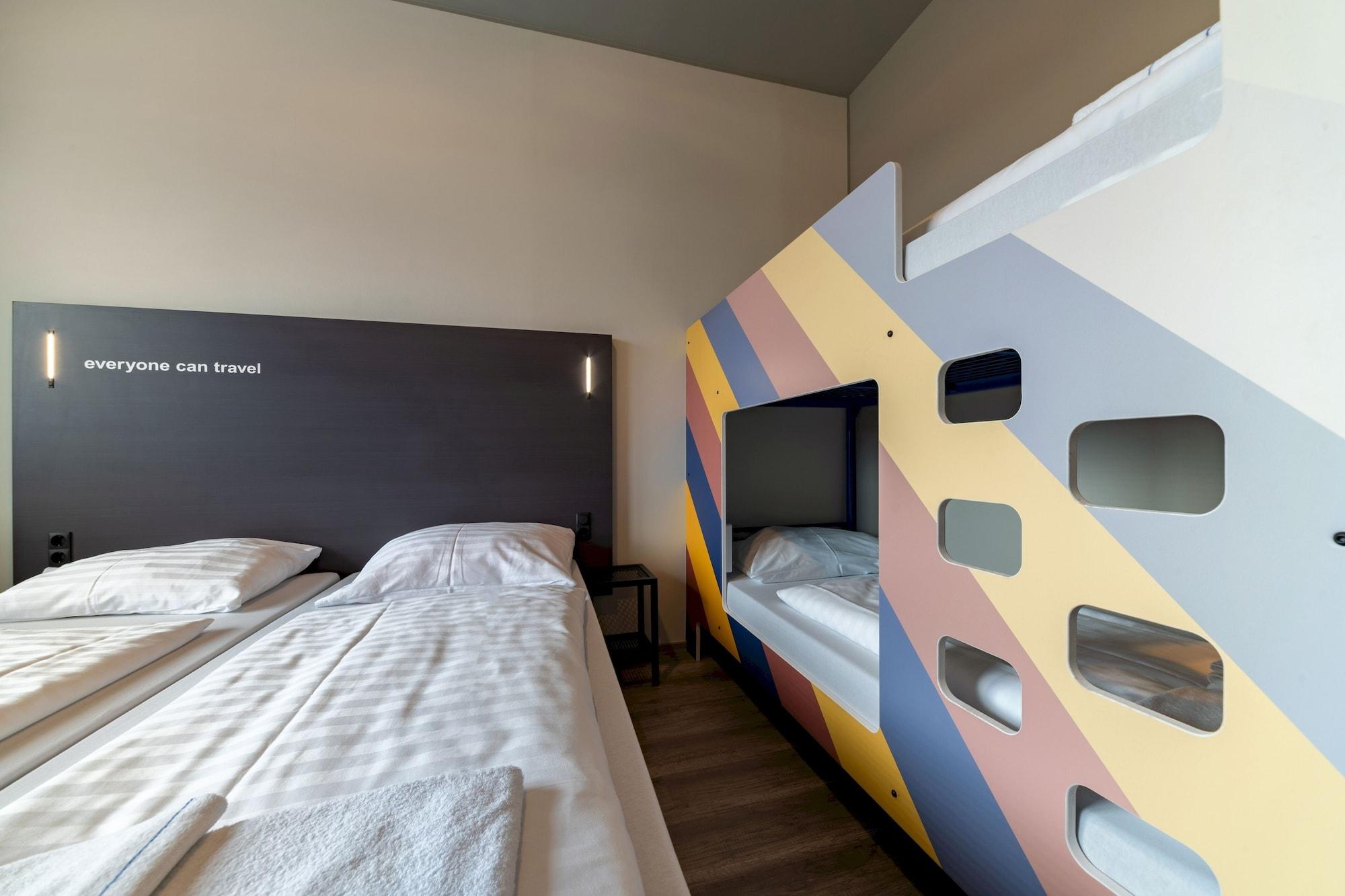 A&O Graz Hauptbahnhof Hostel Εξωτερικό φωτογραφία
