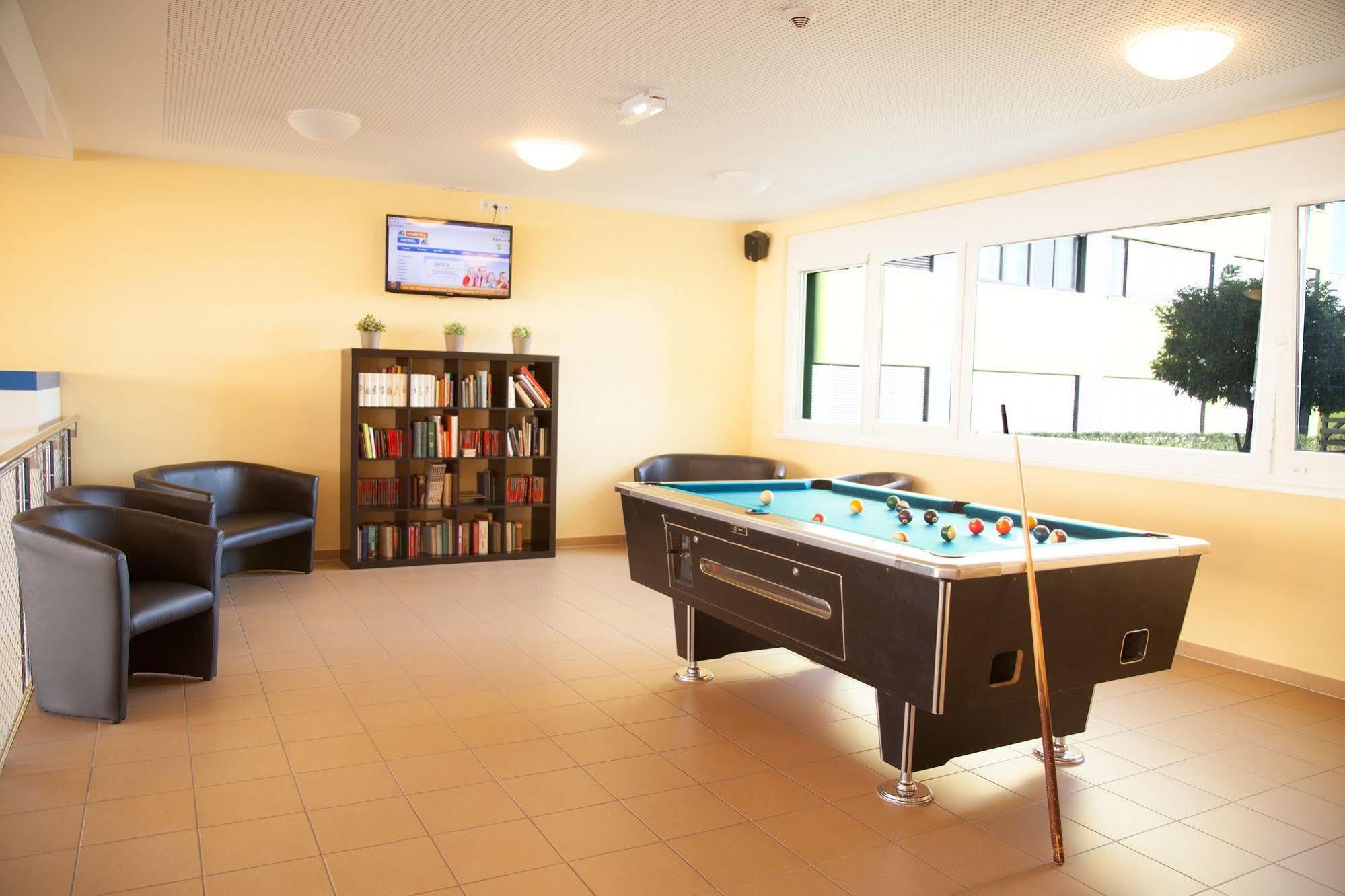A&O Graz Hauptbahnhof Hostel Εξωτερικό φωτογραφία