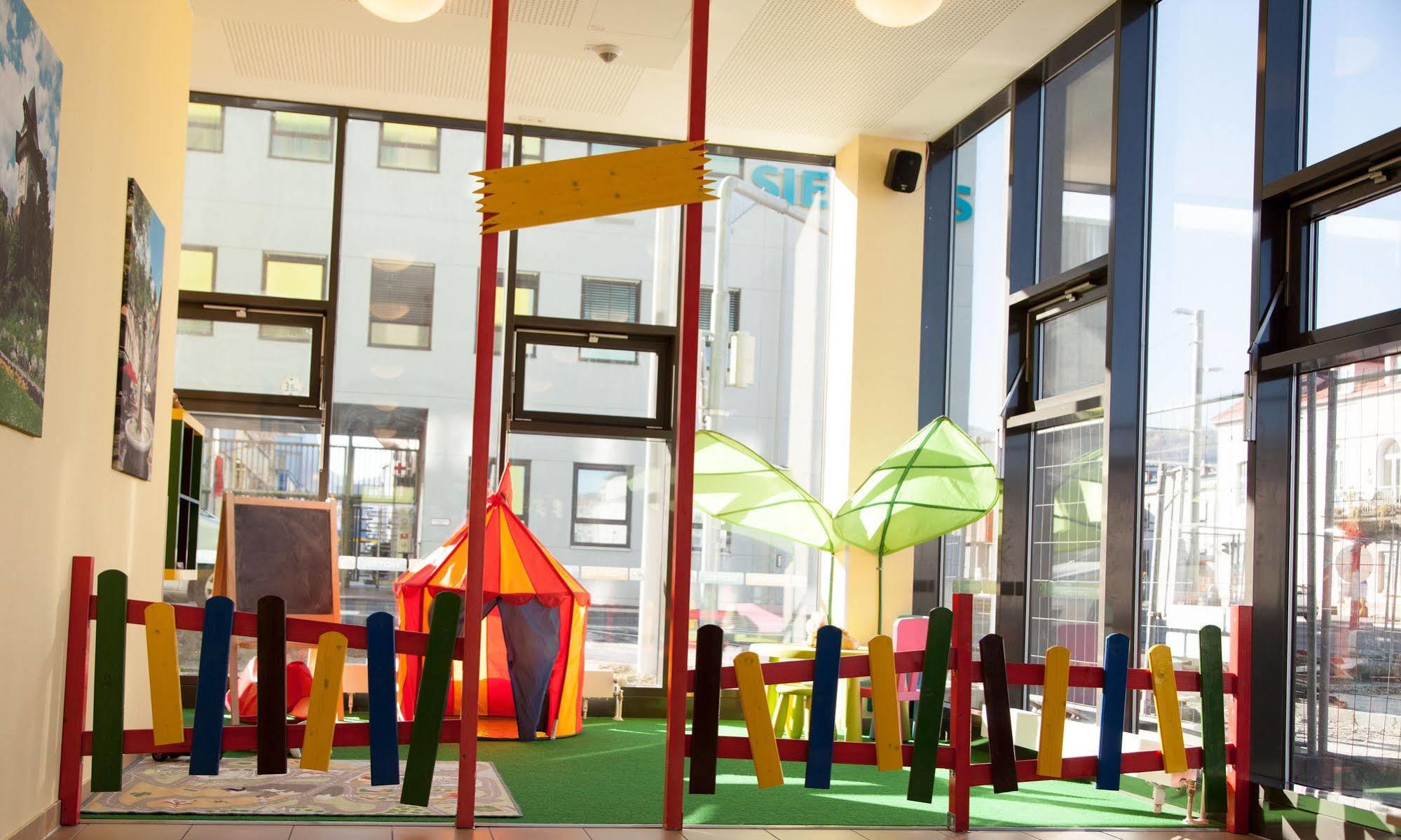 A&O Graz Hauptbahnhof Hostel Εξωτερικό φωτογραφία